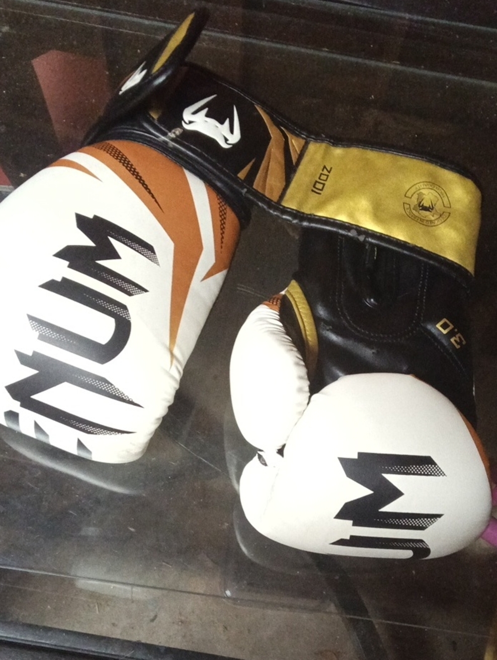 Boxing Gloves in White, Black and Gold Nwot